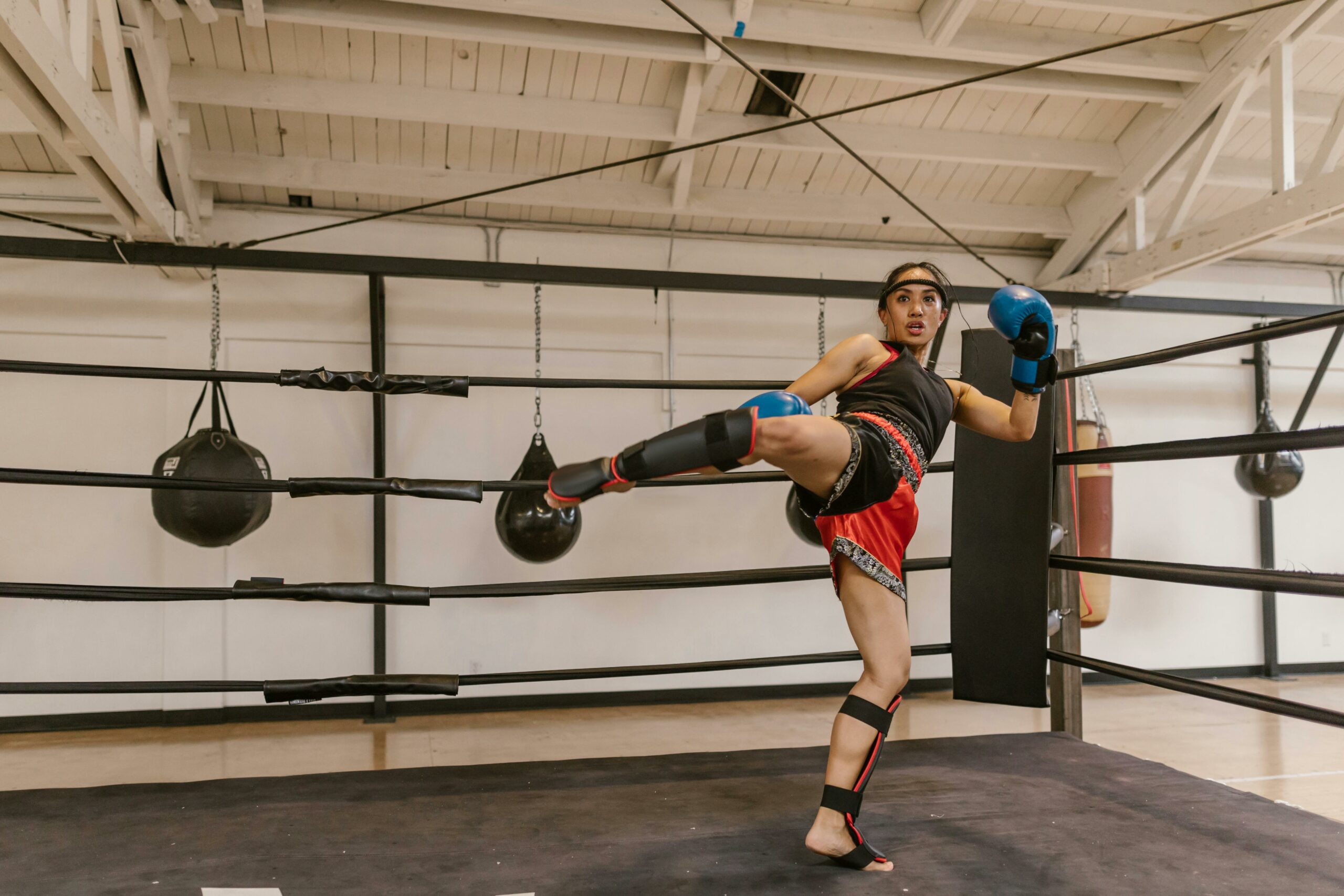 Muay Thai & Kickboxing for Self-Defense
